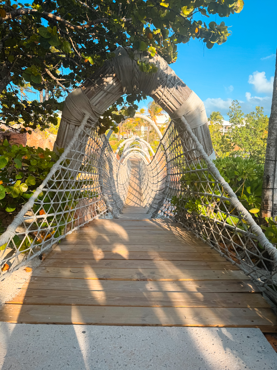 Atlantis Resort Bahamas walkway