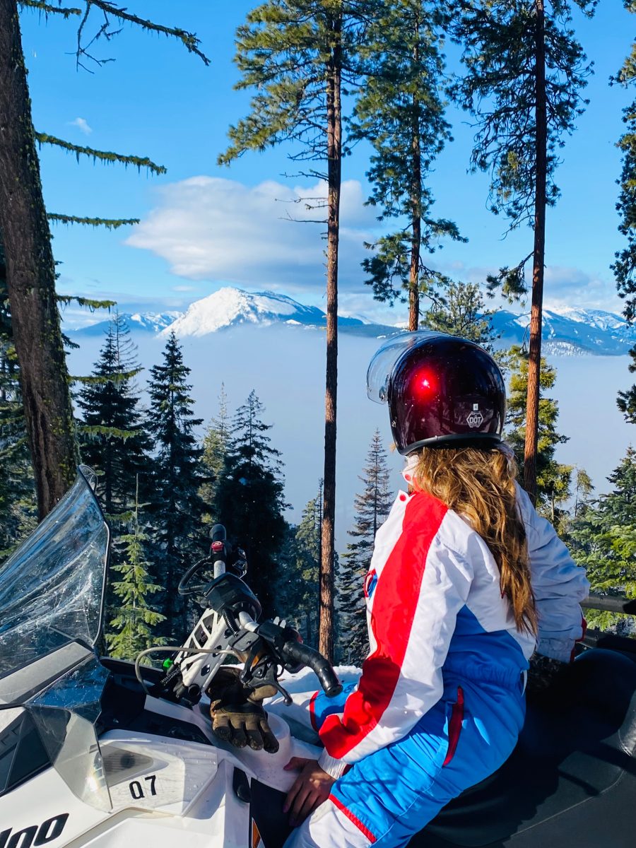 Snowmobiling near Leavenworth, WA